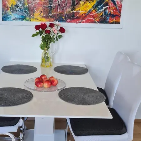 Spacious 3- With Two Terraces Apartmán *