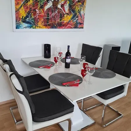 Prostorny 3 Pokojovy S Dvema Terasami Apartment *