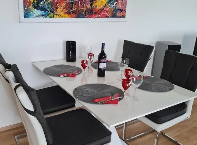 Spacious 3- With Two Terraces Apartament *
