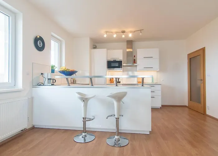 Spacious 3- With Two Terraces Apartament *
