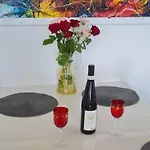 Διαμέρισμα Spacious 3- With Two Terraces