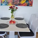 Spacious 3- With Two Terraces Διαμέρισμα *