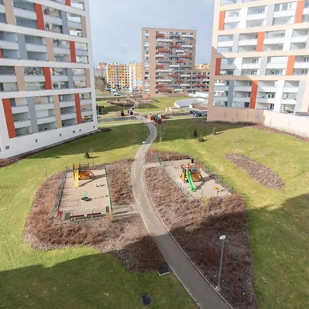 Spacious 3- With Two Terraces Apartman Prága